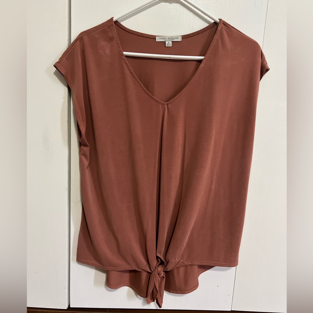 Women’s Flowy Top
